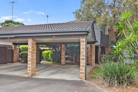 Well presented 3 bedroom home - Photo 5