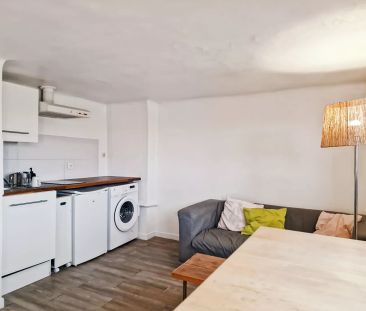 Appartement Marseille 1 pièce(s) 27 m2 - Photo 1