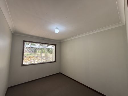 83 Kingsway Avenue RANKIN PARK NSW 2287 - Photo 5