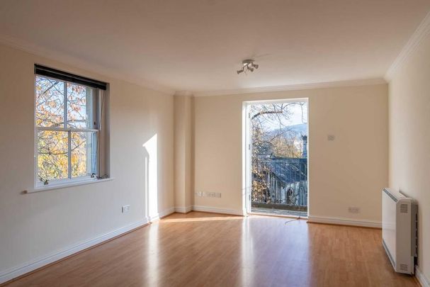 3 bedroom apartment to rent - Photo 1