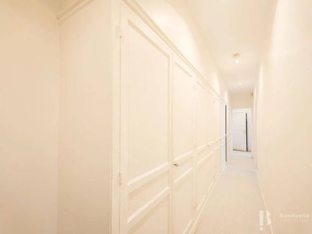 Rental Apartment Paris 8th - Photo 3