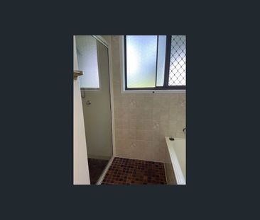 FANTASTIC LOCATION – LARGE QUIET BLOCK - Photo 6