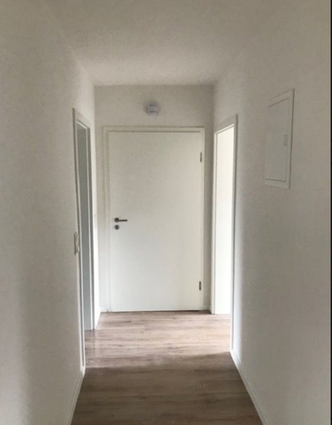 Helle 3-Raum-Wohnung im Erdgeschoss zu vermieten! - Photo 4