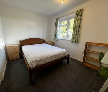 4 bedroom terraced house to rent - Photo 3