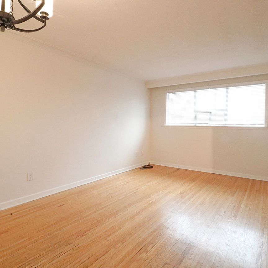 For Lease - 866 Davenport Road Unit# Main, Toronto, Ontario - Photo 1