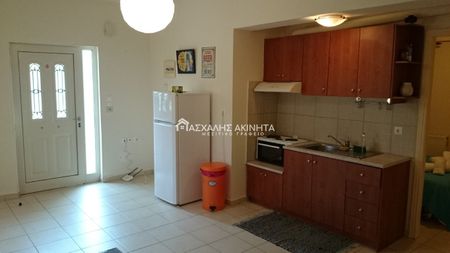ΓΟΥΡΝΕΣ 2ΧΩΡΗ ΓΚΑΡΣΟΝΙΕΡΑ ΕΝΟΙΚΙΑΣΕΙΣ 45700 - Φωτογραφία 2