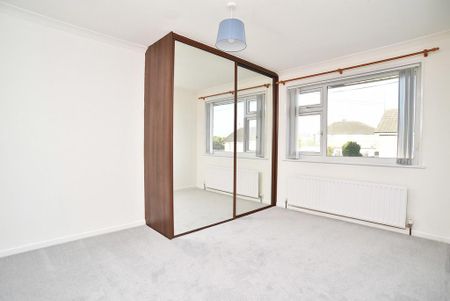 4 bedroom semi-detached house to rent - Photo 5