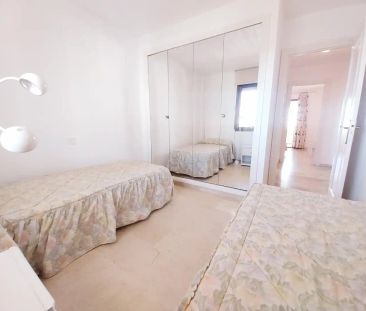 Apartamento de alquiler en Jose Orbaneja Calahonda, Calahonda - Photo 6