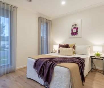 Luminous Living in a Perfect Position - Photo 5