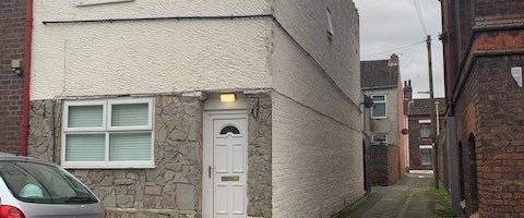 Cholmondeley Street Room 2 - Photo 1