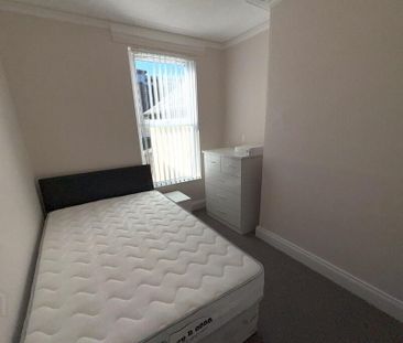 10 Chadwick Street, Belfast, BT9 7FD - Photo 4