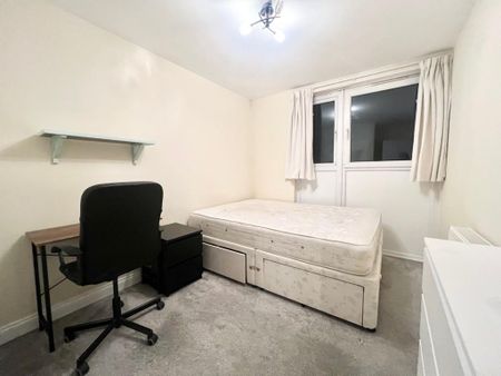 3 bedroom apartment to rent - Photo 4