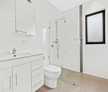 4 Wallace Avenue, Dandenong, Vic 3175 - Photo 5