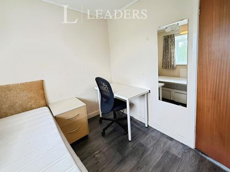 4 bedroom house to rent - Photo 2