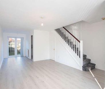 Petworth Close, Sharston, Manchester, M22 - Photo 2