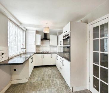 3 bedroom house to rent - Photo 2