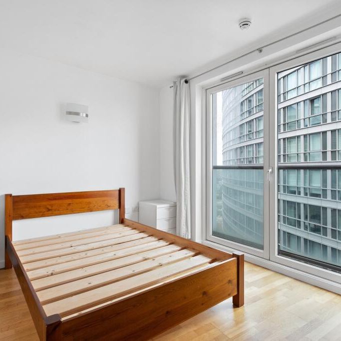 1 Fairmont Avenue, Canary Wharf, E14 - Photo 1