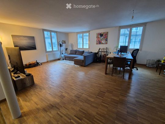 Charmante 2.5-Zimmer-Wohnung mitten in der Altstadt von Baden – per 1. Dezember - Photo 1