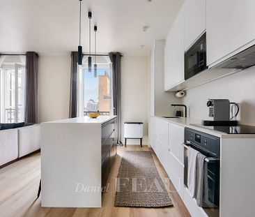 Location appartement, Paris 18ème (75018), 2 pièces, 50.8 m², ref 85081197 - Photo 1