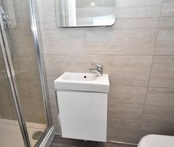 Main Road, Broomfield, Chelmsford, Essex, CM1 - Photo 5