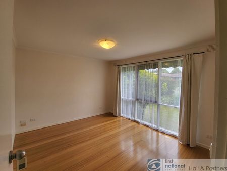 17 Westminster Avenue, Dandenong North - Photo 4