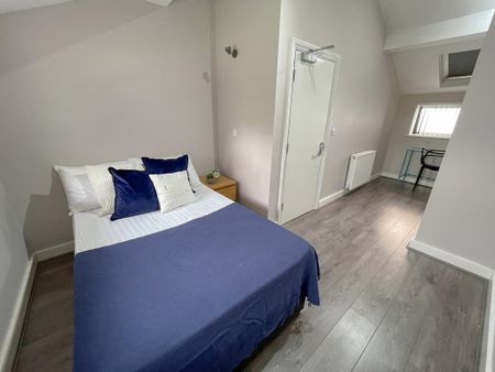 6 bedroom house to rent - Photo 2