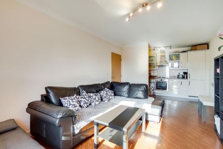 1 bedroom flat to rent - Photo 2