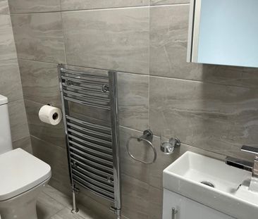 1 Bed Flat, Park View Terrace, LS15 - Photo 4