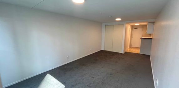 Clever Studio in a Prime Location - Photo 2