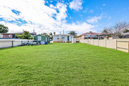 THREE BEDROOM SOUTH TAMWORTH - Photo 2