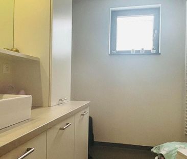Appartement te huur in Bost voor € 950 met 2 slaapkamers - Photo 3