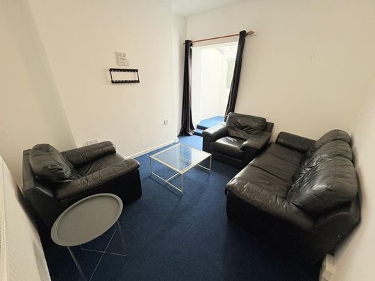 4 bedroom house share to rent - Photo 1