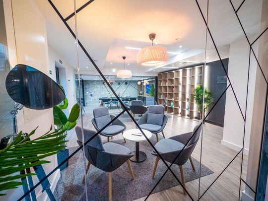 Studio to rent - Photo 1