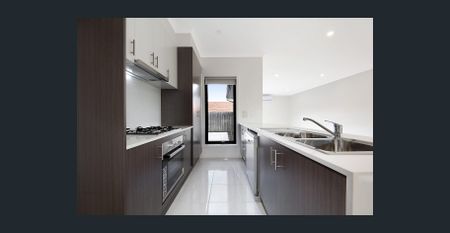 2 Bedroom 2 Bathroom Townhouse! - Photo 4