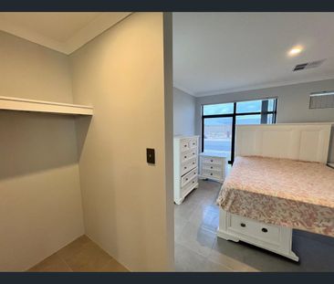 Spacious Seaside Living – Premium Rental Opportunity in WA 6037 - Photo 6
