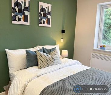 Studio to rent - Photo 6