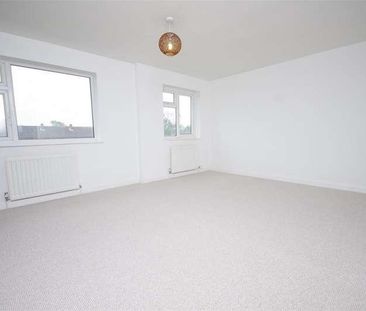 The Ridgeway St Albans Hertfordshire, AL4 - Photo 4