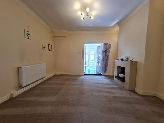2 bedroom terraced house to rent - Photo 1