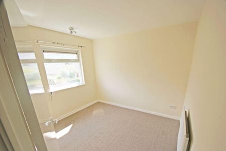 3 bedroom apartment to rent - Photo 3