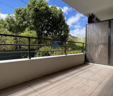 À louer – Beau 2 pièces avec terrasse et double box fermé - Photo 5