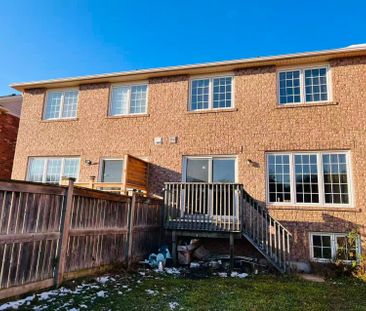 For Lease - 253 Weldon Road, Whitchurch-Stouffville, Ontario - Photo 2