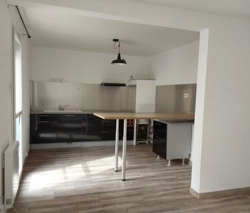 Location Appartement 2 pièces 45m² NARBONNE 11100 - Photo 1