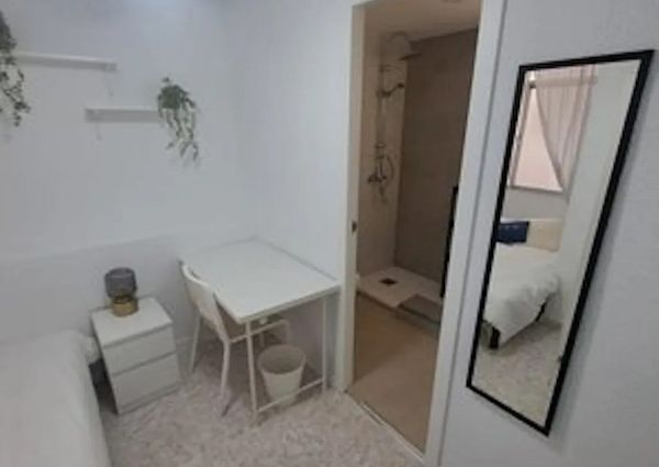 Avenida Blasco Ibáñez, Paterna, Valencian Community 46980