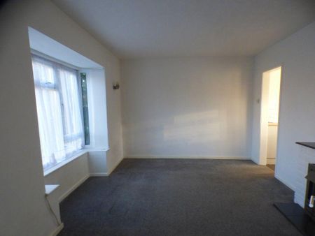 2 bedroom maisonette to rent - Photo 3