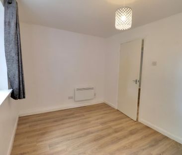 1 bedroom ground floor maisonette to rent - Photo 3