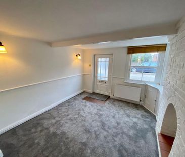 2 bedroom terraced house to rent - Photo 5