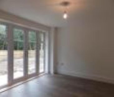 4 bedroom detached house to rent - Photo 1