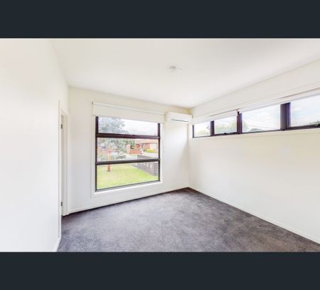 1/15 Callander Road, Pascoe Vale, Vic 3044 - Photo 3