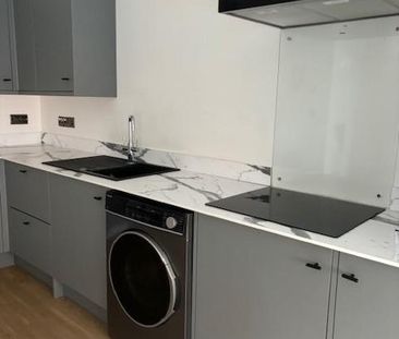 Church Road, Lawrence Hill, Bristol - Photo 6