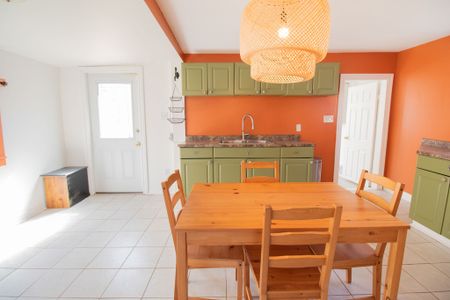 33 Phipps St, Fort Erie - 2 Bedroom House - Photo 5